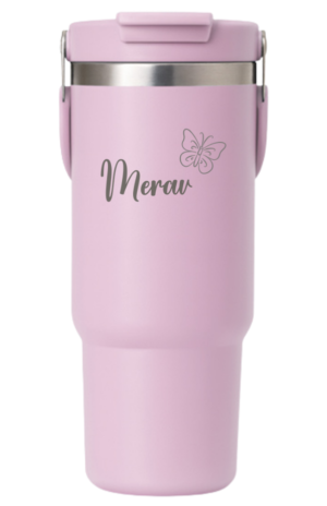 כוס גדולה עם כיתוב בעיצוב אישי